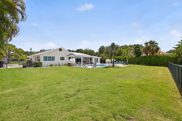 4628 SQUARE LAKE Drive, Palm Beach Gardens, FL 33418
