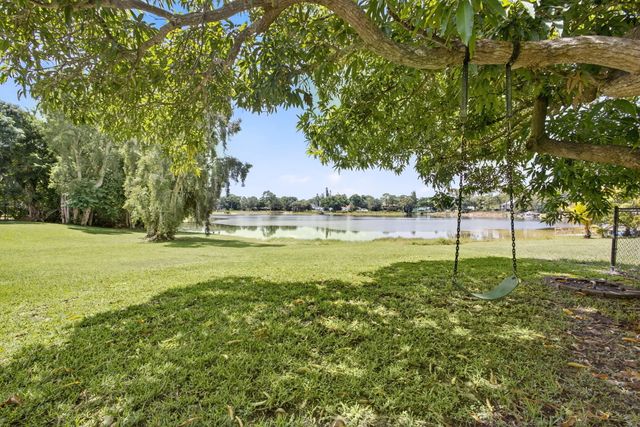 4628 SQUARE LAKE Drive, Palm Beach Gardens, FL 33418