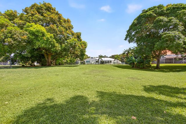 4628 SQUARE LAKE Drive, Palm Beach Gardens, FL 33418