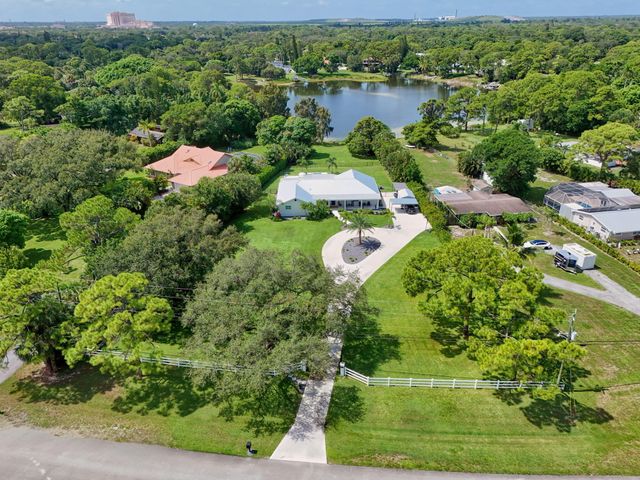 4628 SQUARE LAKE Drive, Palm Beach Gardens, FL 33418