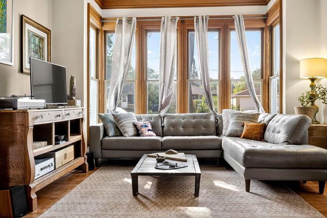 419 S CHURCH STREET, Neenah, WI 54956