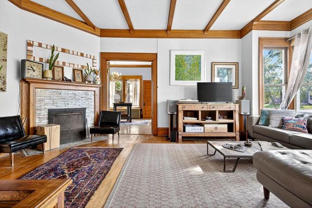 419 S CHURCH STREET, Neenah, WI 54956