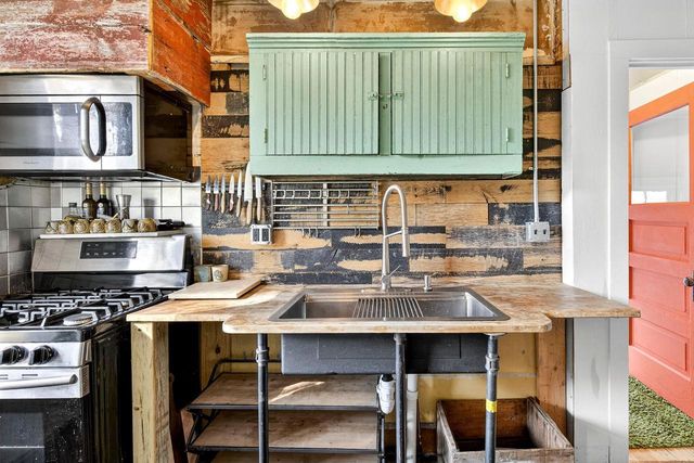 419 S CHURCH STREET, Neenah, WI 54956