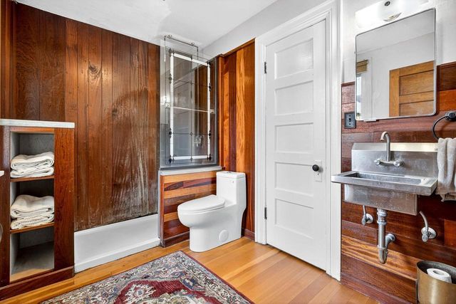 419 S CHURCH STREET, Neenah, WI 54956