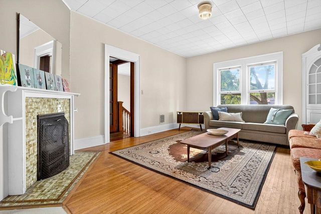 419 S CHURCH STREET, Neenah, WI 54956