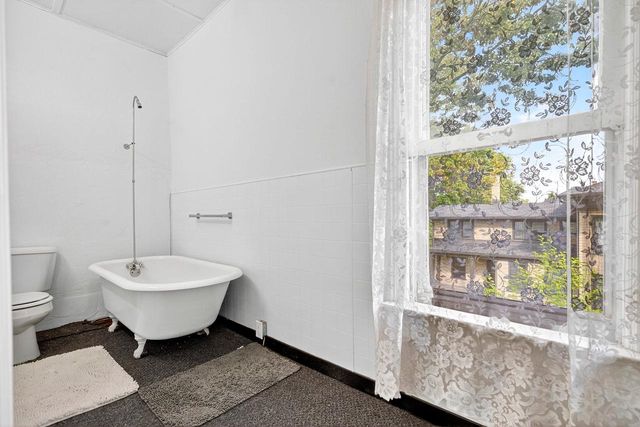 419 S CHURCH STREET, Neenah, WI 54956