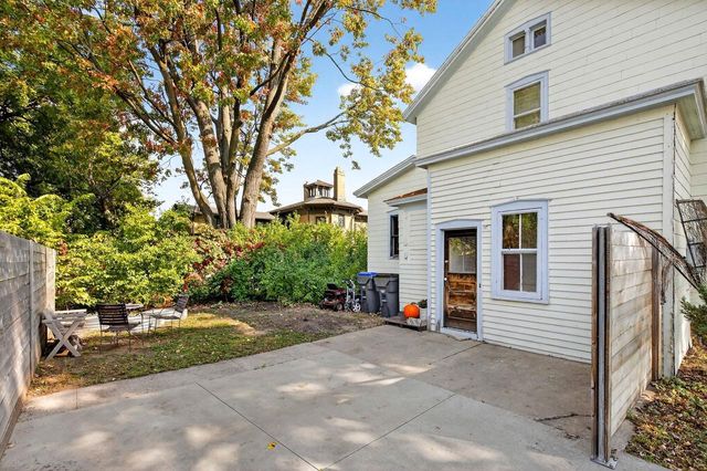 419 S CHURCH STREET, Neenah, WI 54956