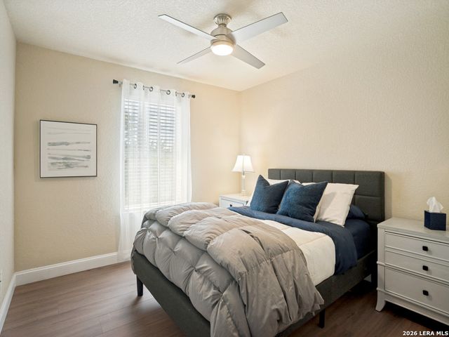 137 Lake View Dr, Boerne, TX 78006