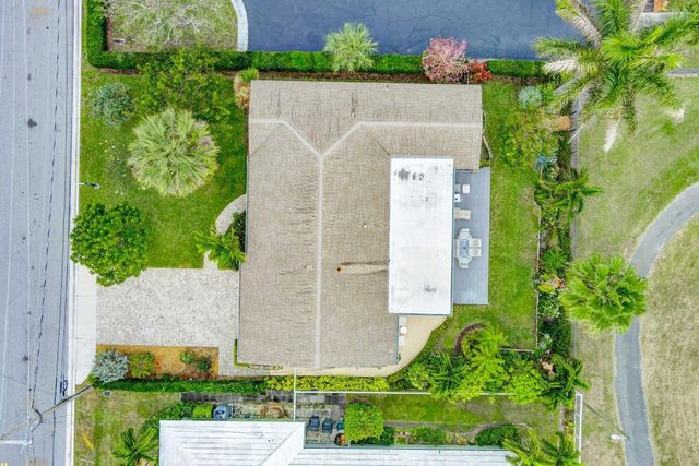 1310 N Lakeside Drive, Lake Worth Beach, FL 33460