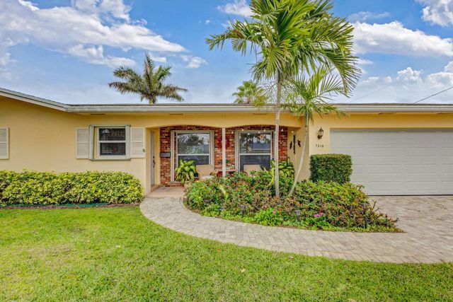 1310 N Lakeside Drive, Lake Worth Beach, FL 33460