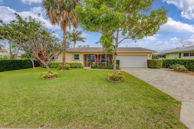 1310 N Lakeside Drive, Lake Worth Beach, FL 33460