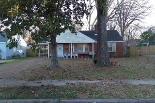 3965 CANTERBURY DR, Memphis, TN 38122