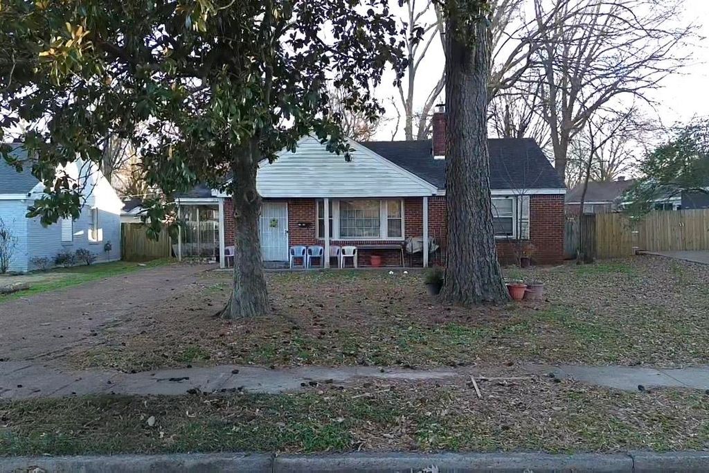 3965 CANTERBURY DR, Memphis, TN 38122