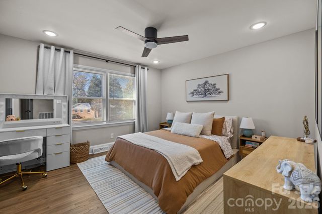 1036 Cutler Place, Charlotte, NC 28205