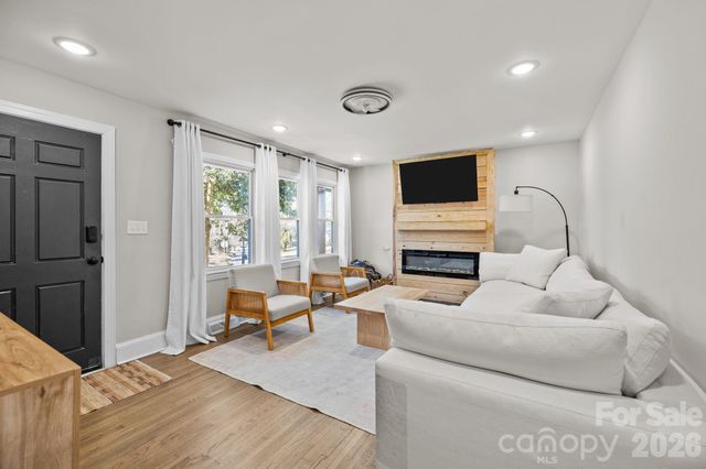 1036 Cutler Place, Charlotte, NC 28205