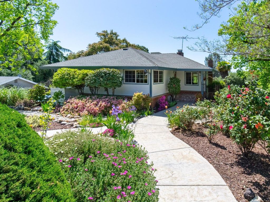 206 Judy Dr, Placerville, CA 95667