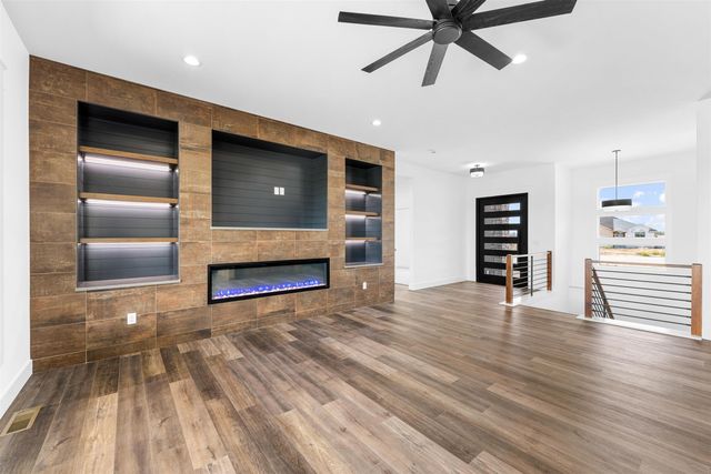 2905 Malibu Dr, Salina, KS 67401
