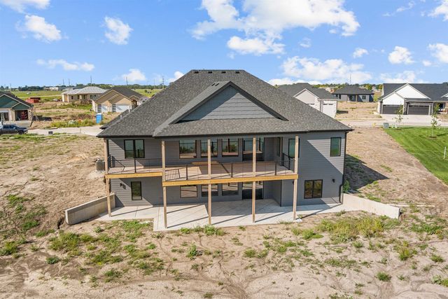 2905 Malibu Dr, Salina, KS 67401