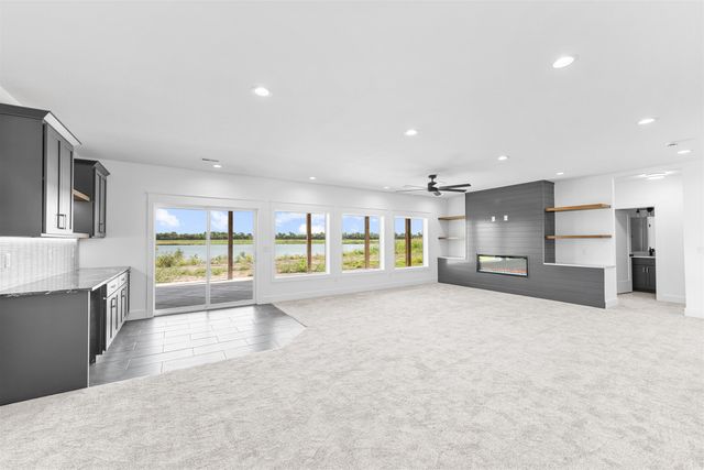 2905 Malibu Dr, Salina, KS 67401