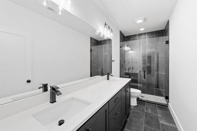 2905 Malibu Dr, Salina, KS 67401