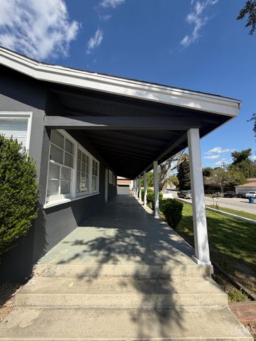 2800 Skyline Blvd, Bakersfield, CA 93305