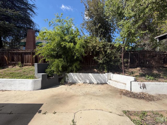 2800 Skyline Blvd, Bakersfield, CA 93305