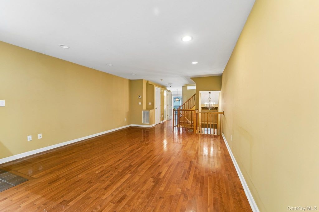 122 Crystal Hill Drive, Pomona, NY 10970 — photo 5