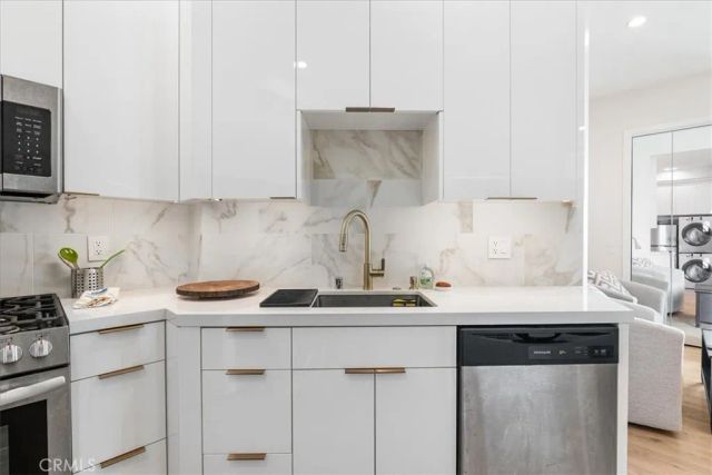 1515 Tahiti Avenue B, Laguna Beach, CA 92651