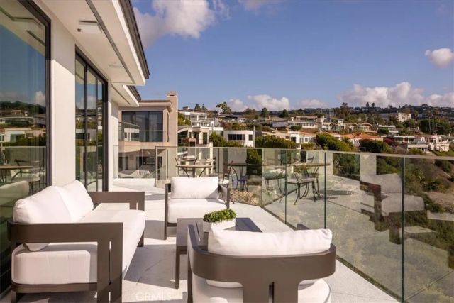 1515 Tahiti Avenue B, Laguna Beach, CA 92651
