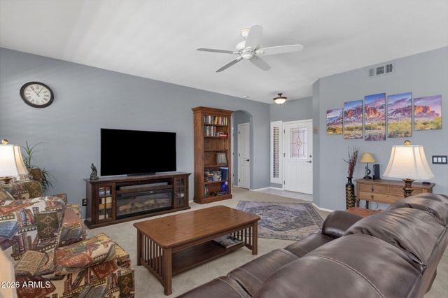 1264 E WATERVIEW Place, Chandler, AZ 85249