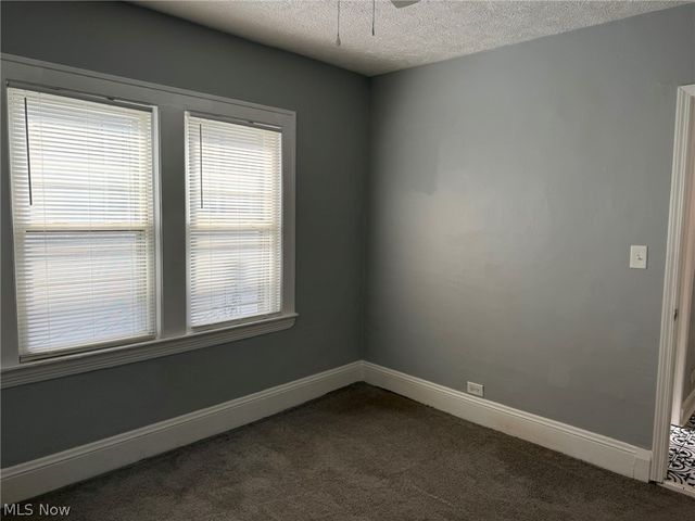 3231 W 121st Street, Cleveland, OH 44111