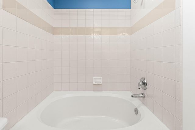 1957 Brandywine Road 302, West Palm Beach, FL 33409