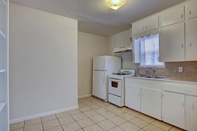 2202 Park Street 08, Houston, TX 77019