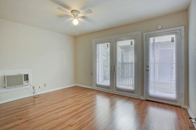 2202 Park Street 08, Houston, TX 77019