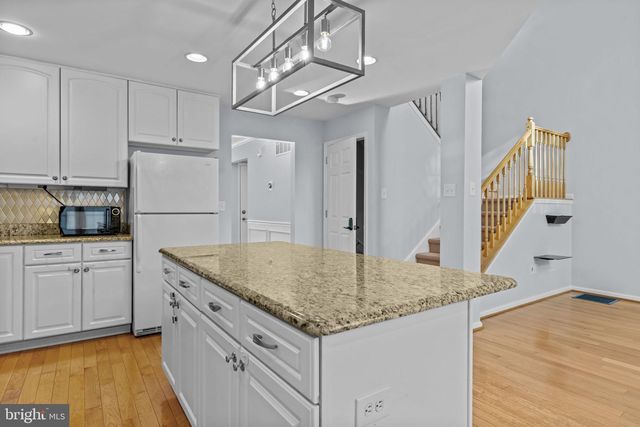 61 SUNRISE CT, Feasterville Trevose, PA 19053