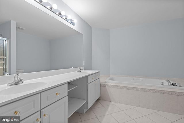 61 SUNRISE CT, Feasterville Trevose, PA 19053