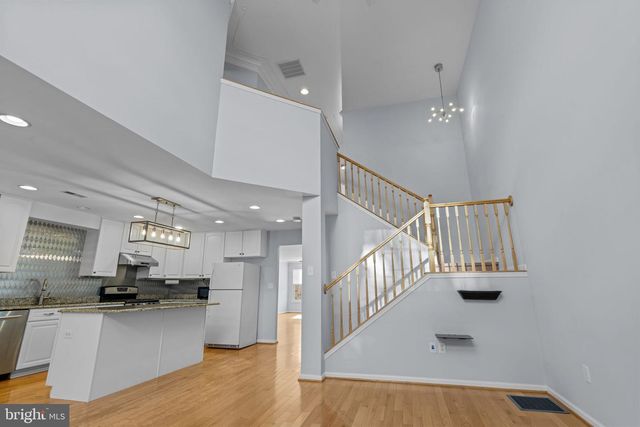 61 SUNRISE CT, Feasterville Trevose, PA 19053