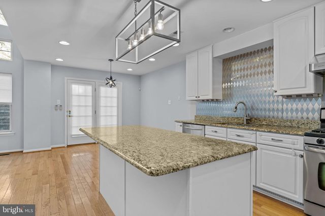 61 SUNRISE CT, Feasterville Trevose, PA 19053