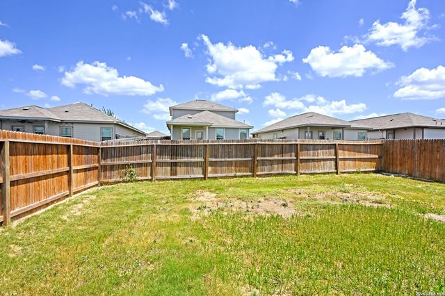 133 BUTTERCUP BND, New Braunfels, TX 78130