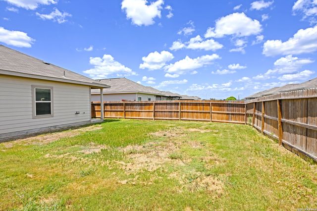 133 BUTTERCUP BND, New Braunfels, TX 78130