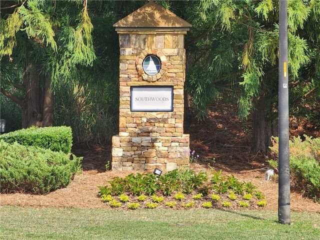 1001 Creekhead Drive, Villa Rica, GA 30180