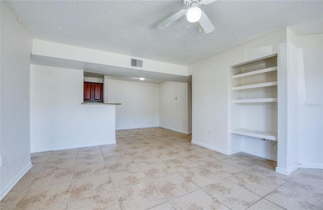455 ALT 19 S 21, Palm Harbor, FL 34683