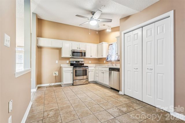 13042 Planters Row Drive, Charlotte, NC 28278