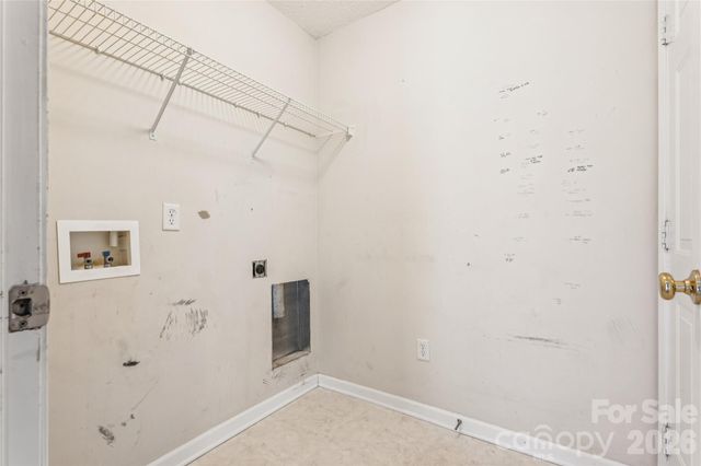 13042 Planters Row Drive, Charlotte, NC 28278