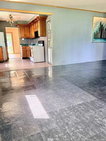 1804 E 25th Street, Muncie, IN 47302