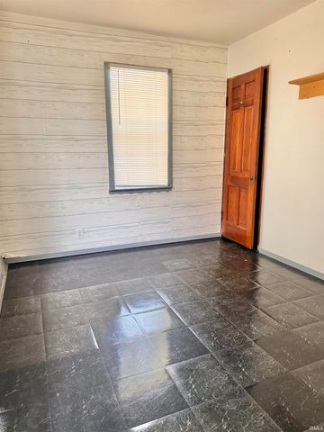 1804 E 25th Street, Muncie, IN 47302