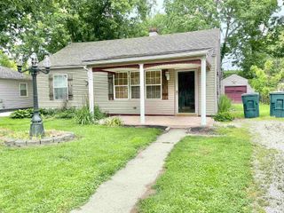 1804 E 25th Street, Muncie, IN 47302