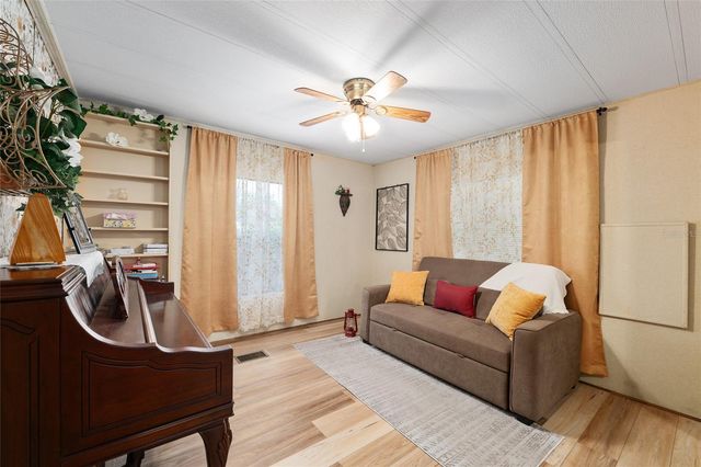 11211 NW 113TH PLACE, Chiefland, FL 32626