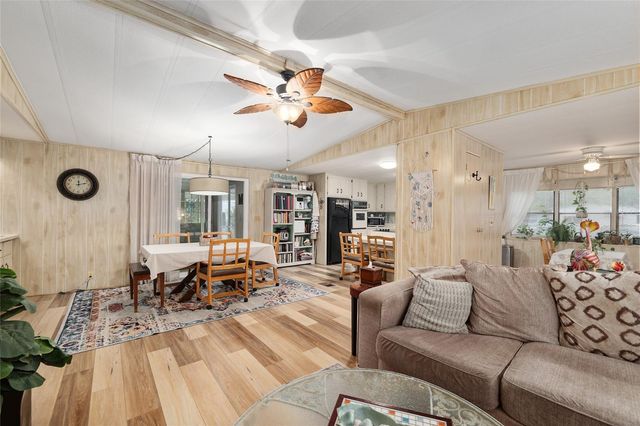 11211 NW 113TH PLACE, Chiefland, FL 32626