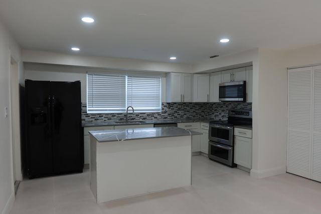 2630 SW 49th Court, Fort Lauderdale, FL 33312